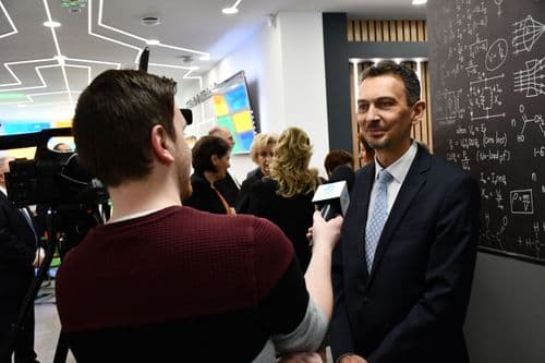 átadták a HSZC Szentesi Pollák Antal Technikum felújított közösségi terét