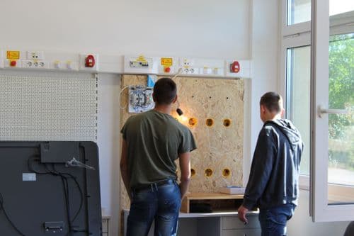 Új villanyszerelő tanműhely a Kalmárban