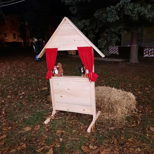 Sághy diákok által készített karácsonyi bábszínház