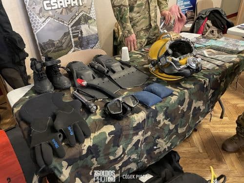 Katonai felszerelések